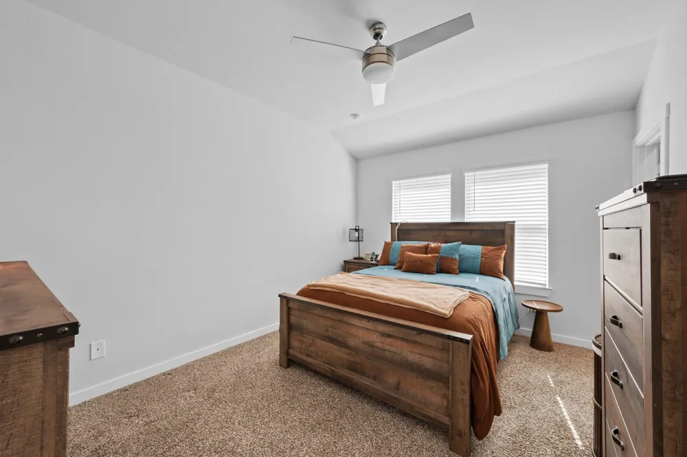1242 Amistad Loop College Station, TX 77845