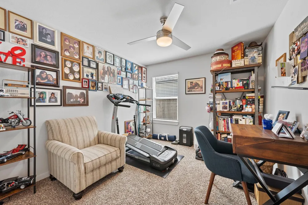 1242 Amistad Loop College Station, TX 77845