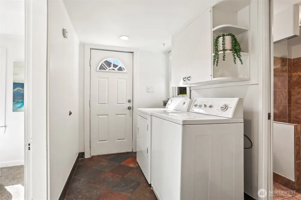 1257 S 116th Street Burien, WA 98168