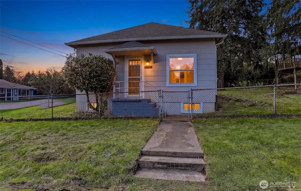 1257 S 116th Street Burien, WA 98168