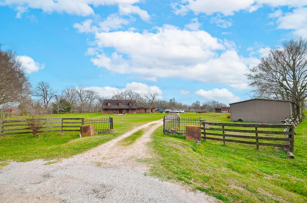 34520 Fulshear Farms Road Fulshear, TX 77441