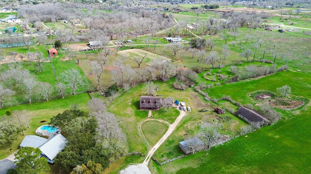 34520 Fulshear Farms Road Fulshear, TX 77441