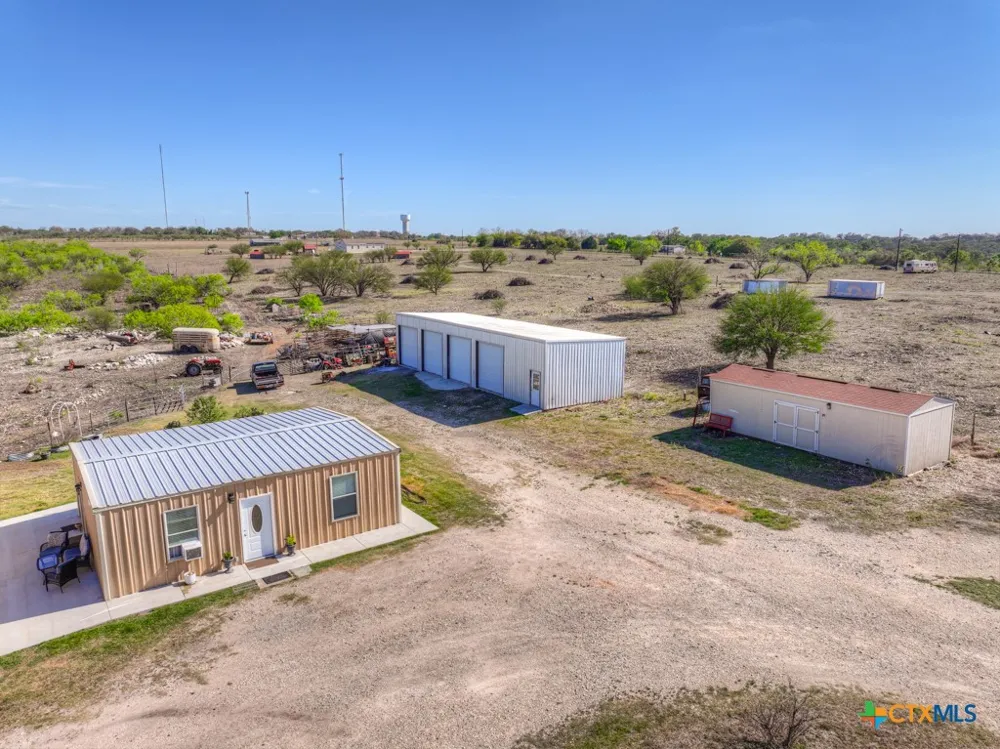 2151 Old Lehmann Road Seguin, TX 78155