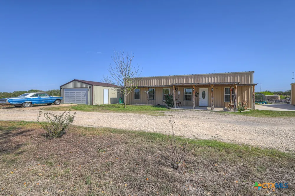 2151 Old Lehmann Road Seguin, TX 78155
