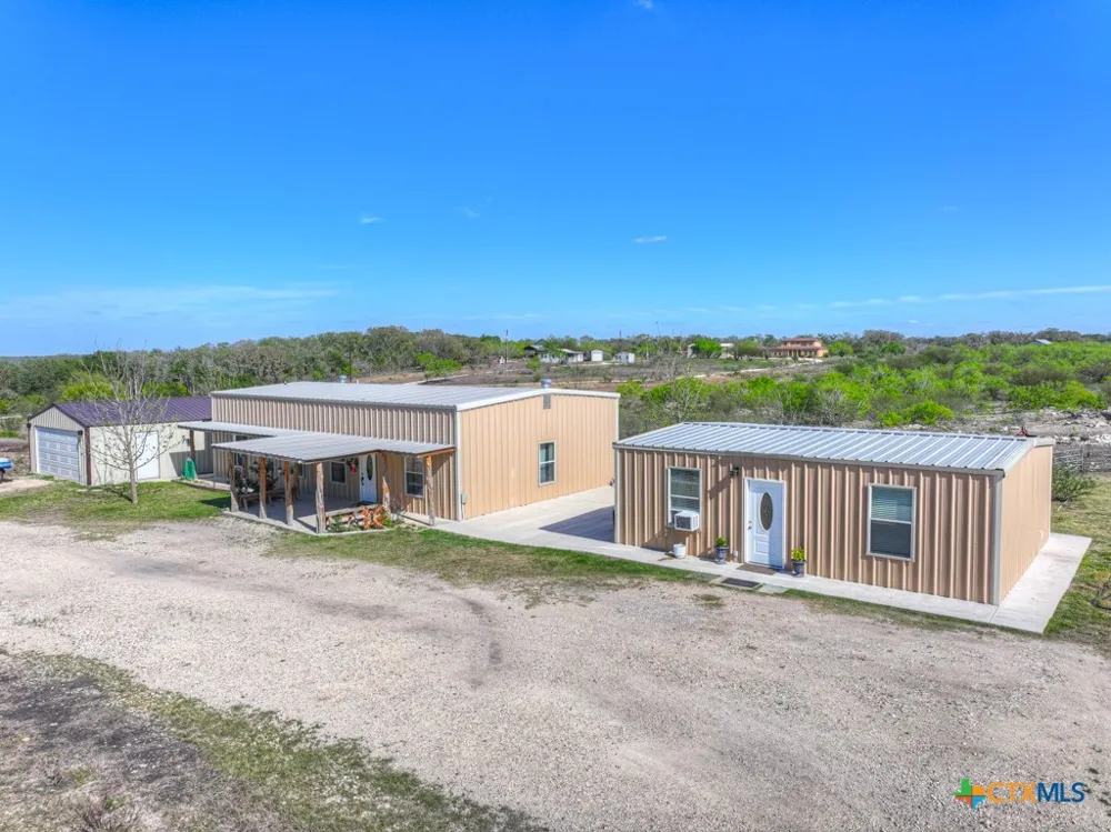 2151 Old Lehmann Road Seguin, TX 78155