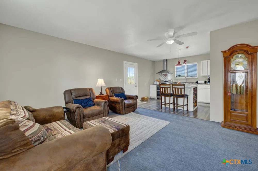 2151 Old Lehmann Road Seguin, TX 78155