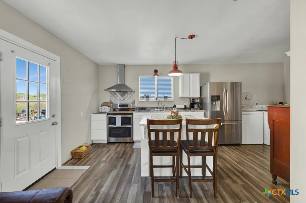 2151 Old Lehmann Road Seguin, TX 78155