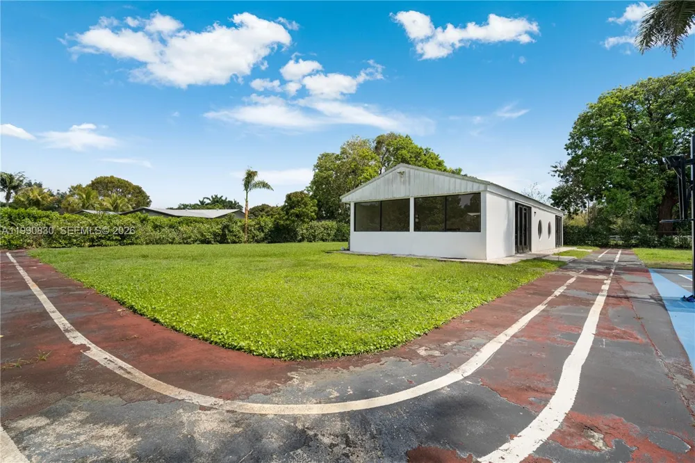 14401 Sunset Ln Southwest Ranches, FL 33330