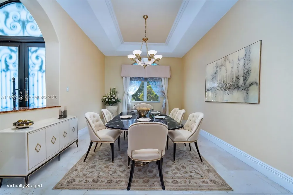 588 Miller Dr Miami Springs, FL 33166