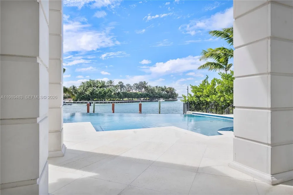 919 92nd St Surfside, FL 33154