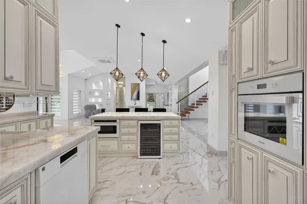 941 NE 119th St Biscayne Park, FL 33161