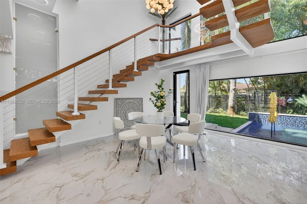 941 NE 119th St Biscayne Park, FL 33161