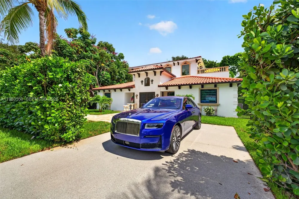 941 NE 119th St Biscayne Park, FL 33161