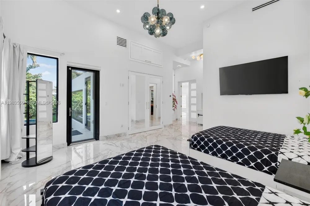 941 NE 119th St Biscayne Park, FL 33161
