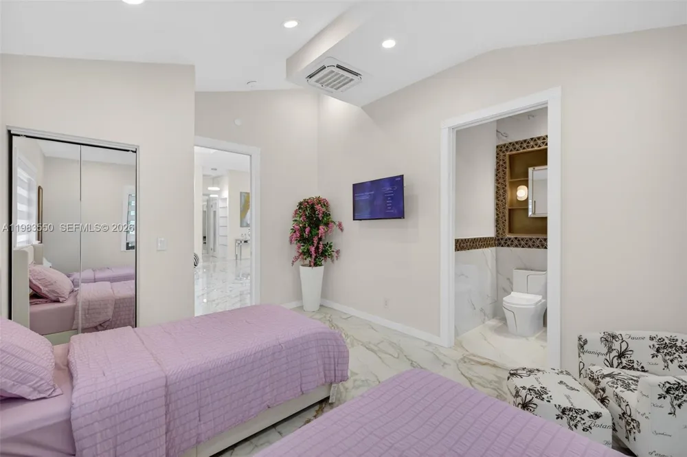 941 NE 119th St Biscayne Park, FL 33161