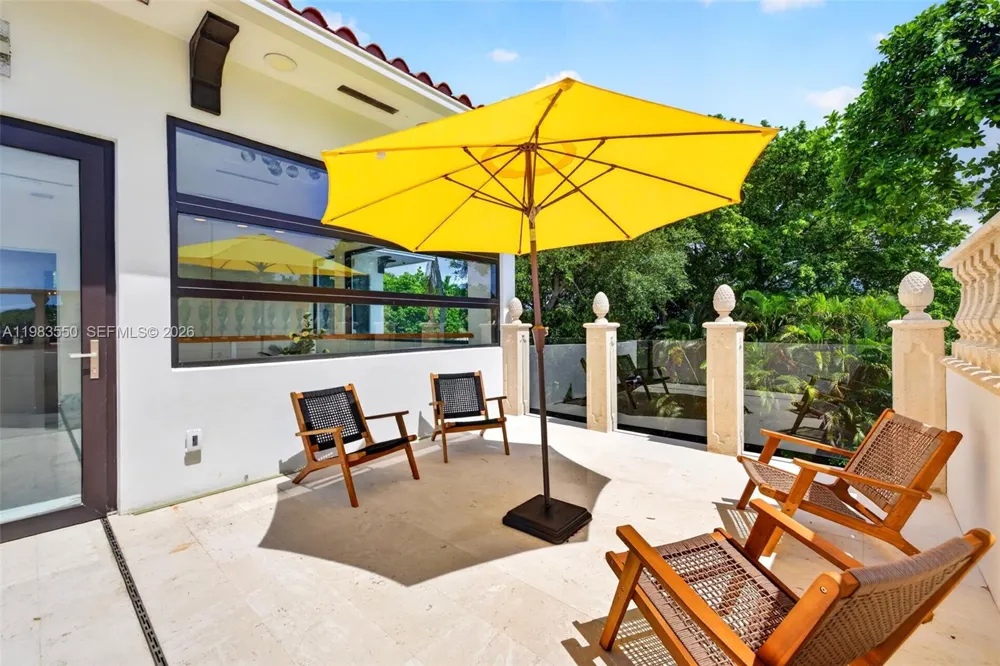 941 NE 119th St Biscayne Park, FL 33161