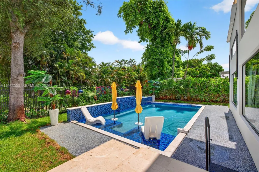941 NE 119th St Biscayne Park, FL 33161