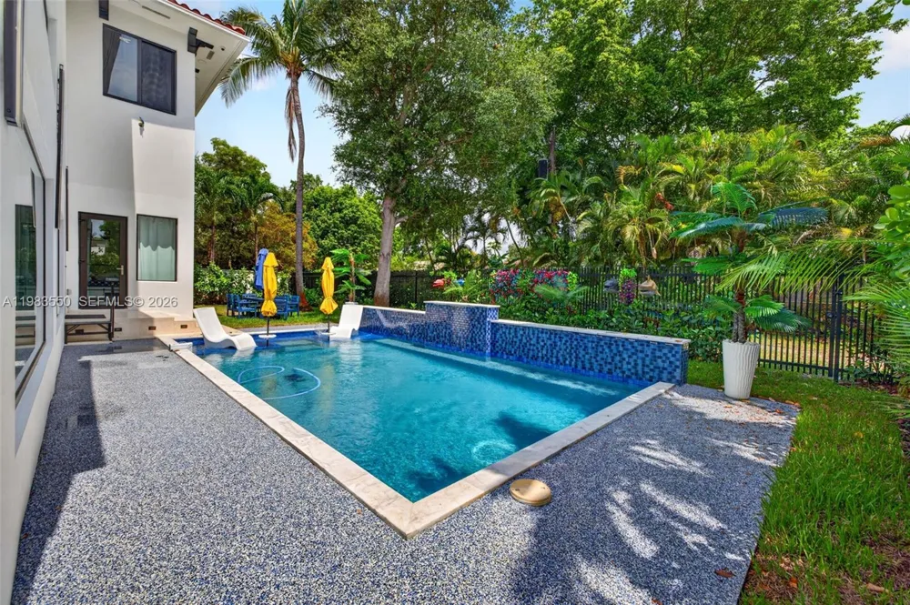 941 NE 119th St Biscayne Park, FL 33161