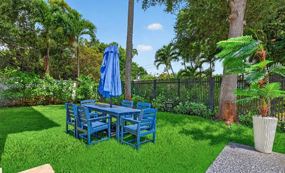 941 NE 119th St Biscayne Park, FL 33161