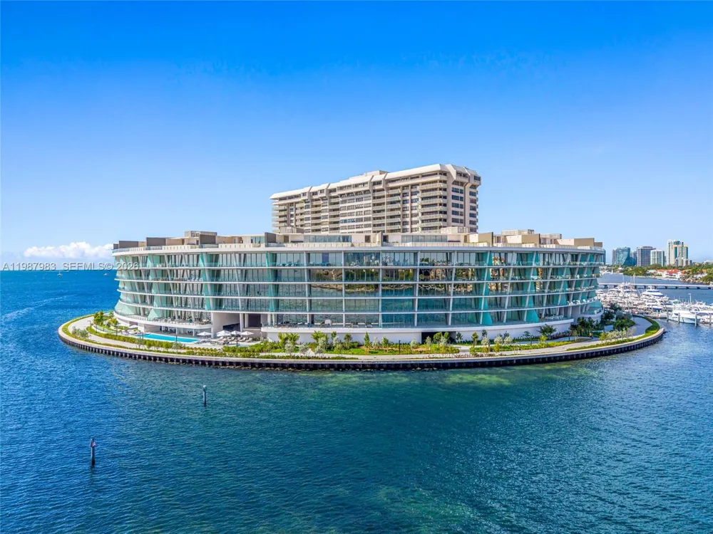 5 Grove Isle Dr #S 504 Coconut Grove, FL 33133