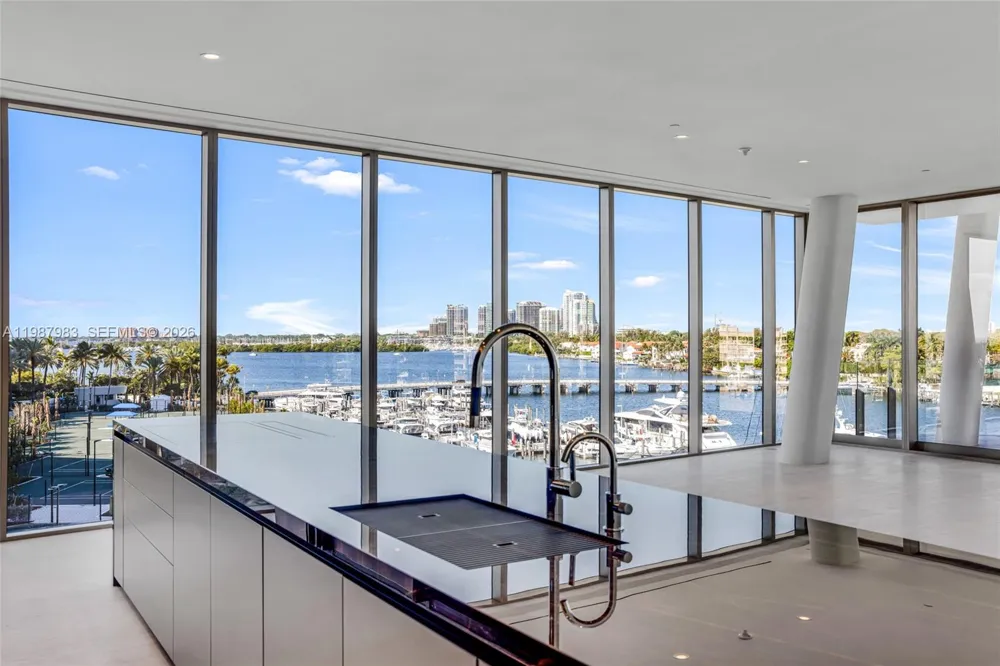 5 Grove Isle Dr #S 504 Coconut Grove, FL 33133