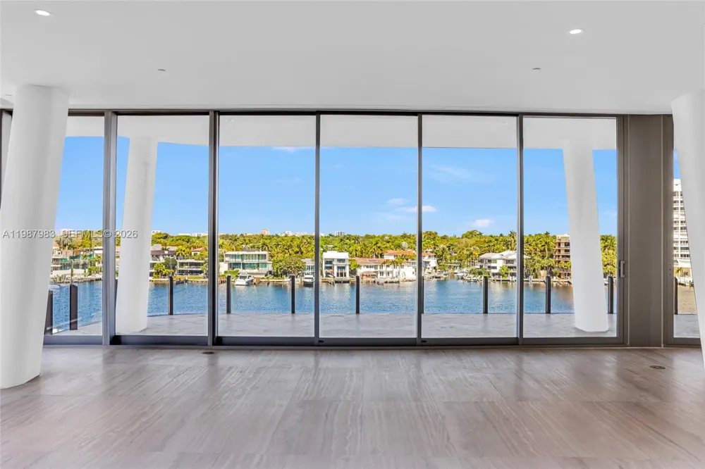 5 Grove Isle Dr #S 504 Coconut Grove, FL 33133