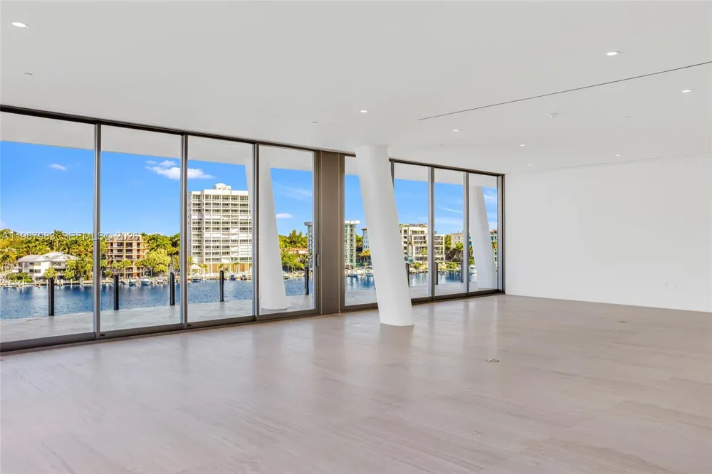 5 Grove Isle Dr #S 504 Coconut Grove, FL 33133