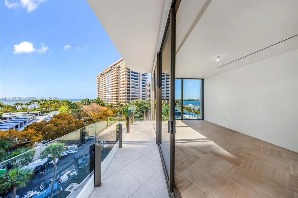 5 Grove Isle Dr #S 504 Coconut Grove, FL 33133