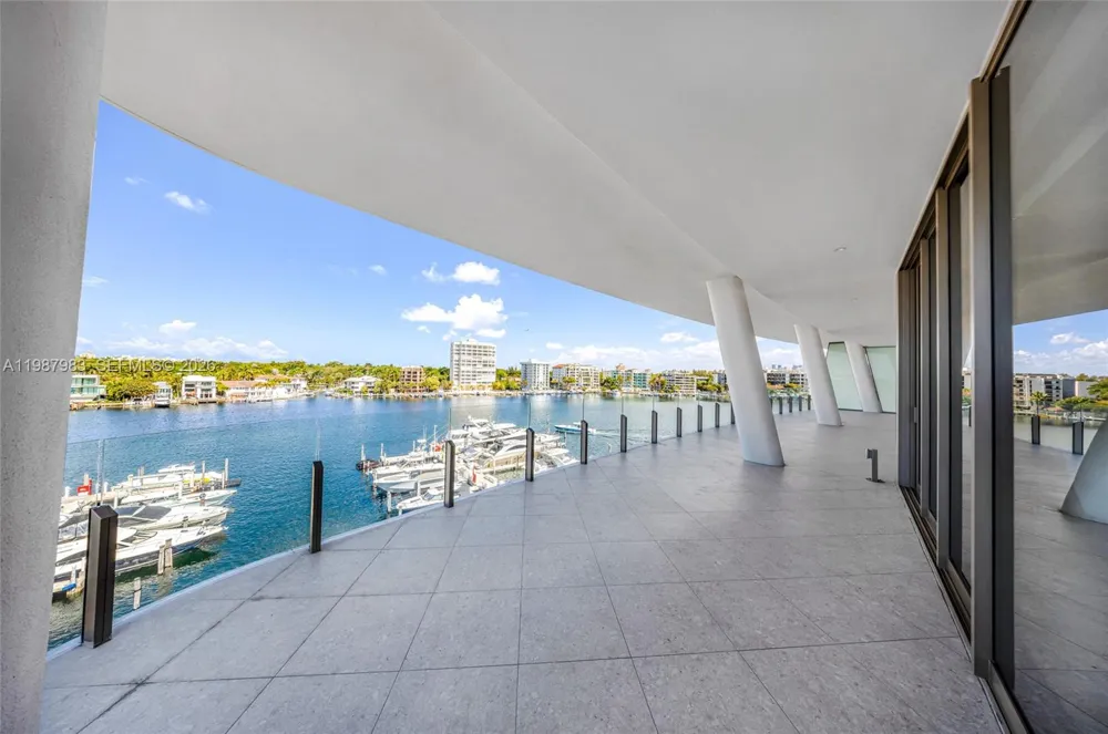 5 Grove Isle Dr #S 504 Coconut Grove, FL 33133