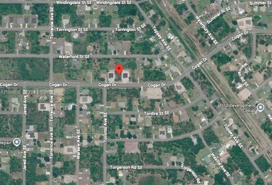 2065 SE Cogan Dr Palm Bay, FL 32909
