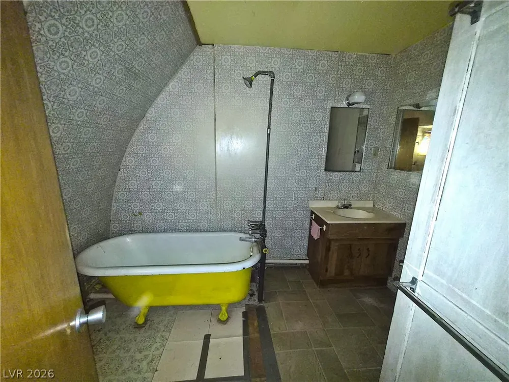 11545 S Spring Meadows Road Amargosa Valley, NV 89020