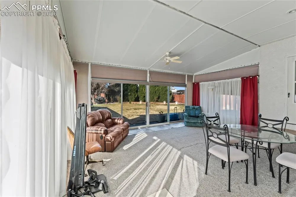 61 Radcliff Lane Pueblo, CO 81005