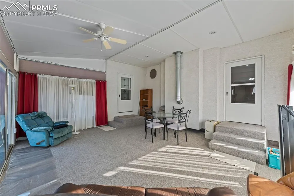 61 Radcliff Lane Pueblo, CO 81005