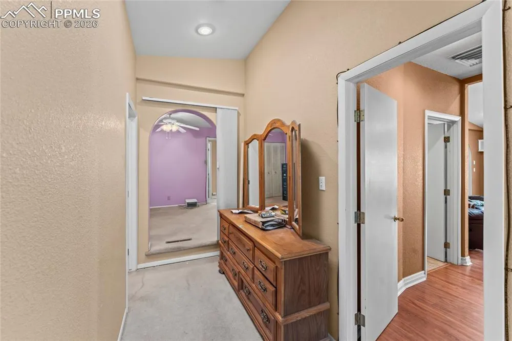 61 Radcliff Lane Pueblo, CO 81005