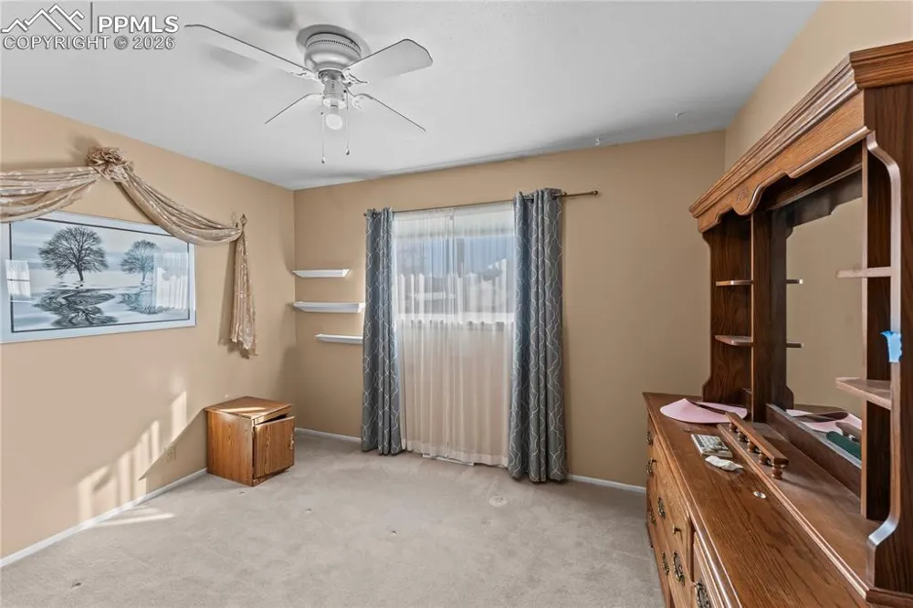 61 Radcliff Lane Pueblo, CO 81005