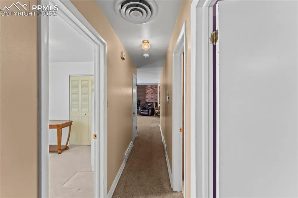 61 Radcliff Lane Pueblo, CO 81005