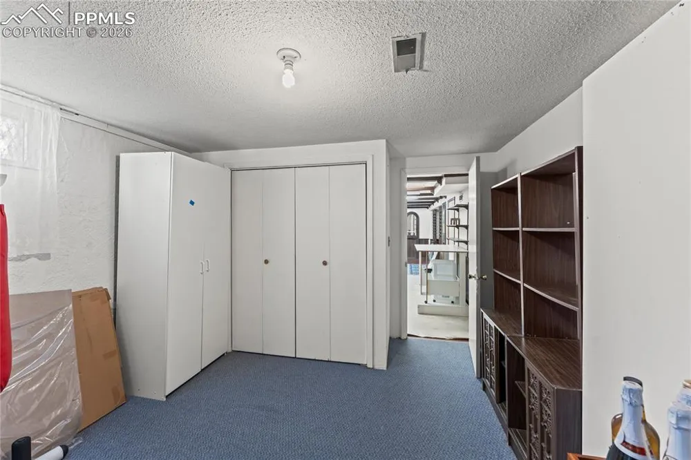 61 Radcliff Lane Pueblo, CO 81005