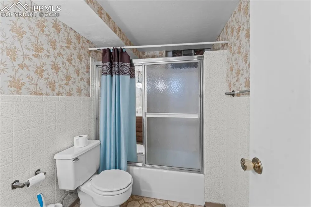 61 Radcliff Lane Pueblo, CO 81005