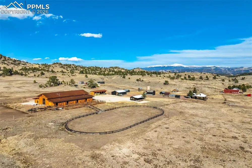 10589 County Road 102 Guffey, CO 80820