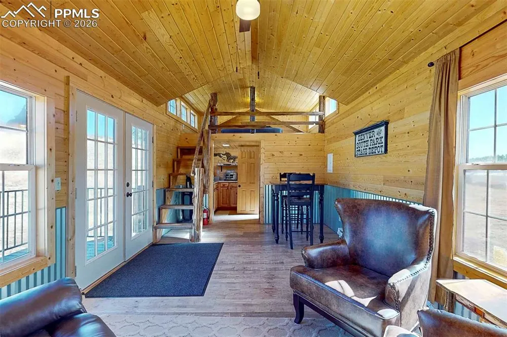 10589 County Road 102 Guffey, CO 80820