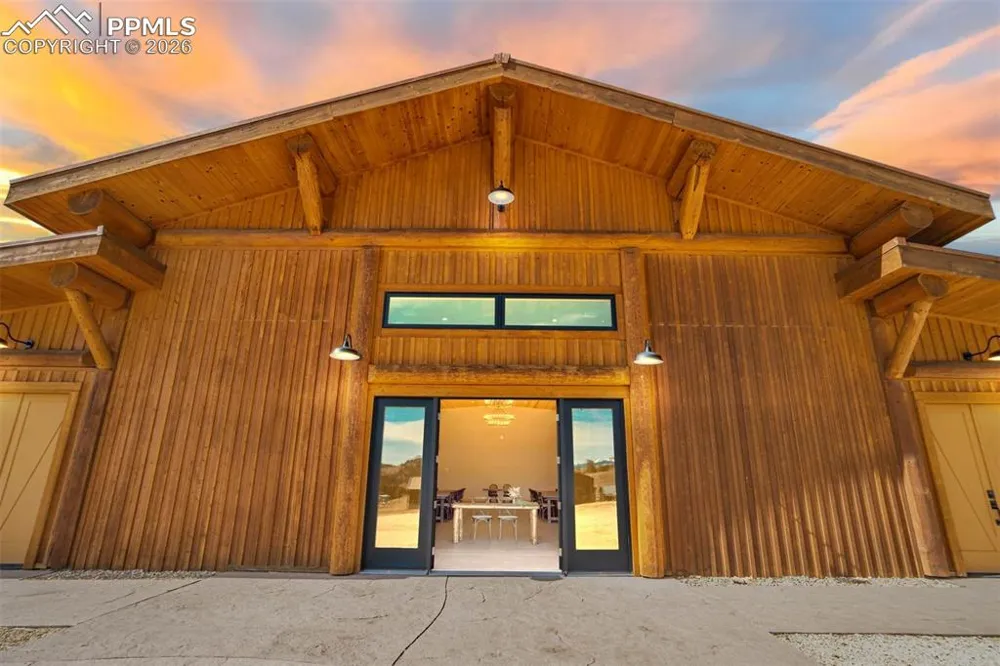 10589 County Road 102 Guffey, CO 80820