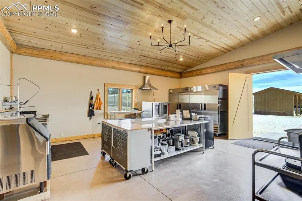 10589 County Road 102 Guffey, CO 80820