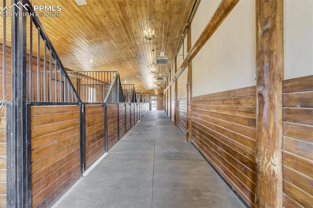 10589 County Road 102 Guffey, CO 80820
