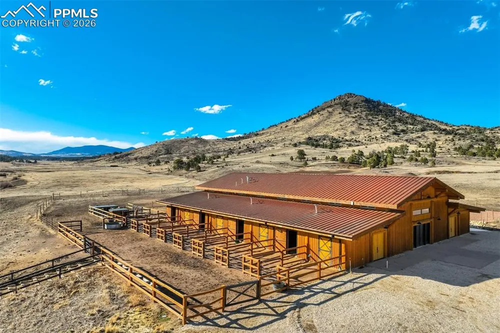 10589 County Road 102 Guffey, CO 80820