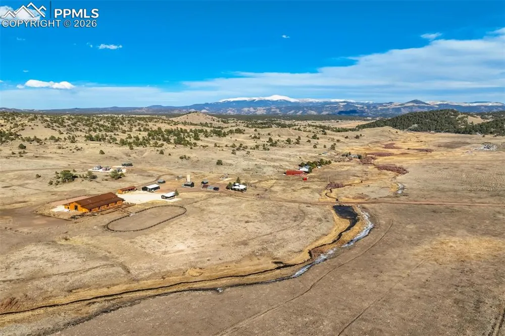 10589 County Road 102 Guffey, CO 80820