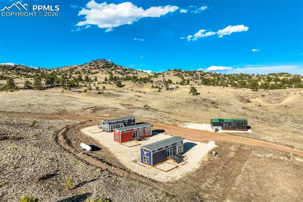 10589 County Road 102 Guffey, CO 80820
