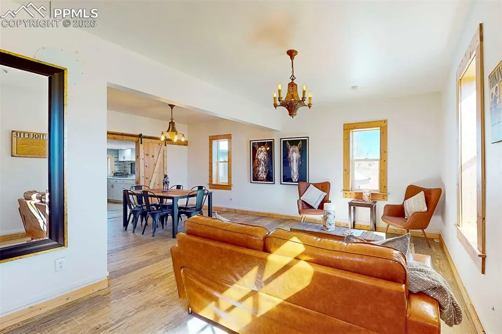10589 County Road 102 Guffey, CO 80820