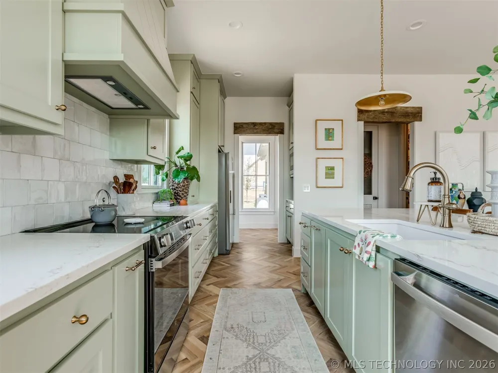 36 Hill Street Carlton Landing, OK 74432