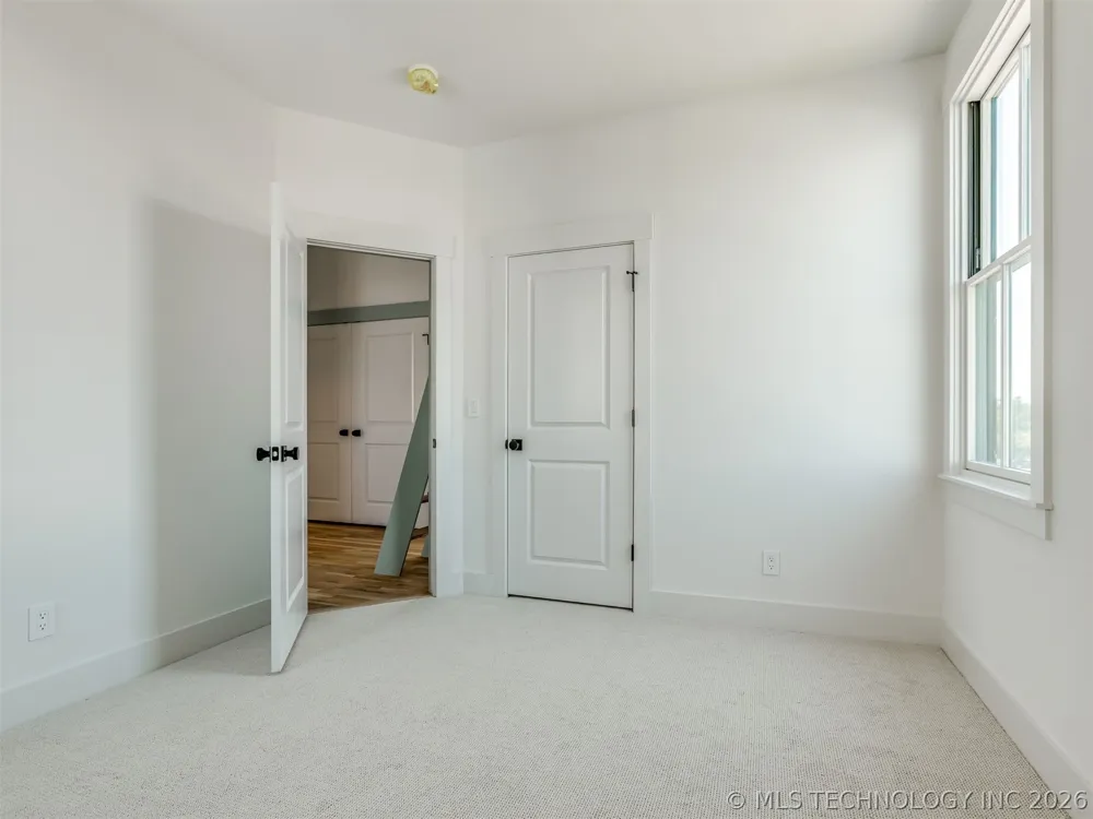 36 Hill Street Carlton Landing, OK 74432