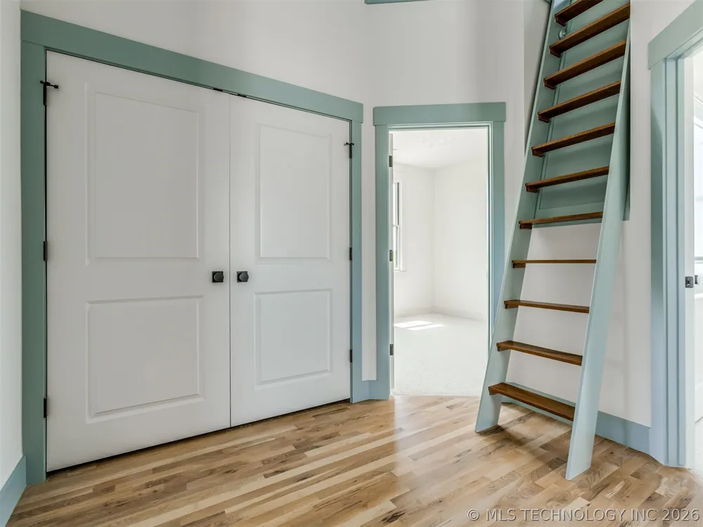 36 Hill Street Carlton Landing, OK 74432